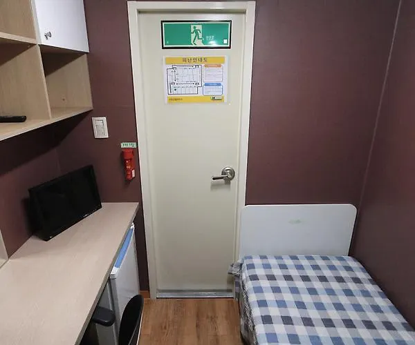 호스텔 The New Simple House
